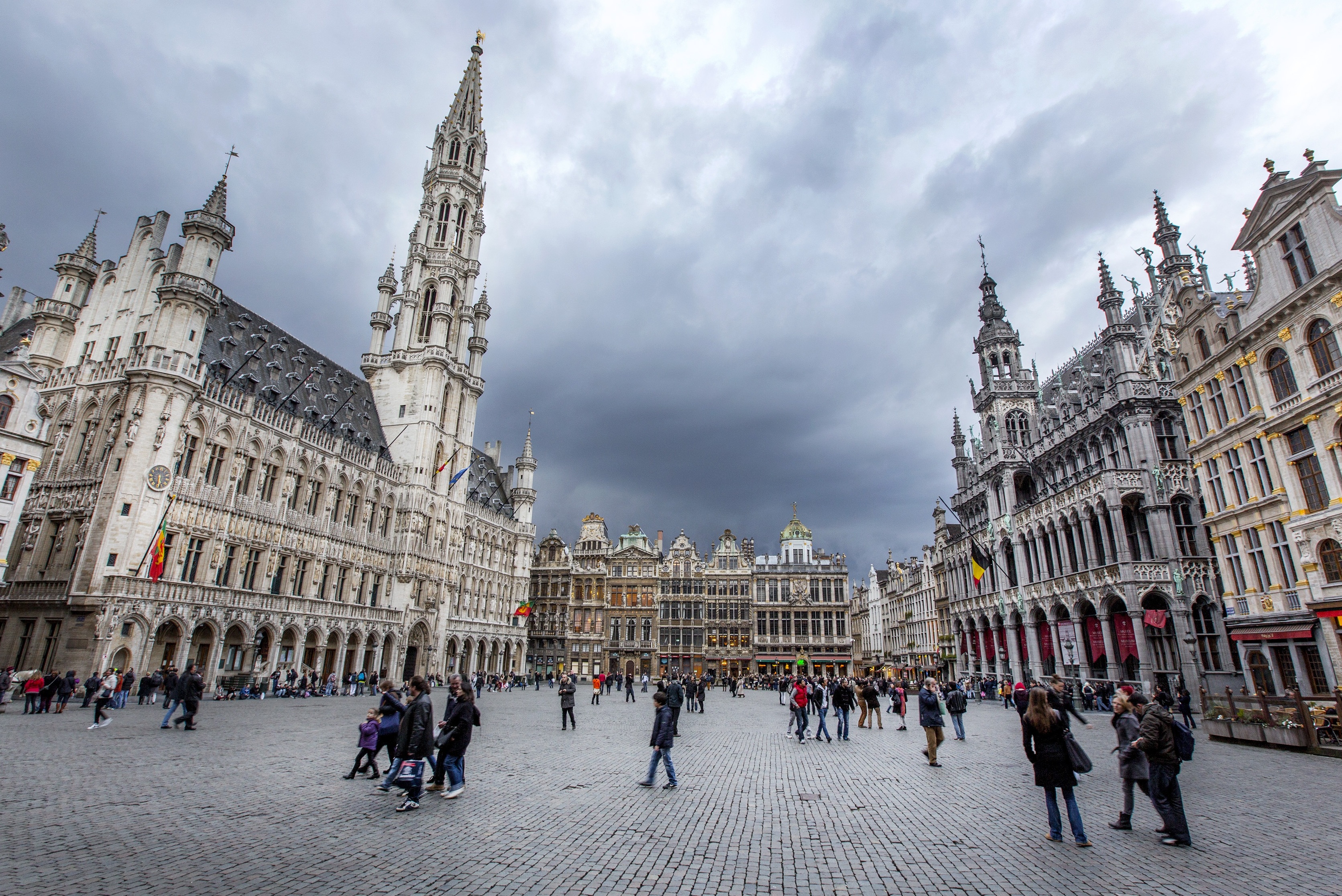 Grand-Place en Bruselas - Bruxelles | Secret World Trip Planner