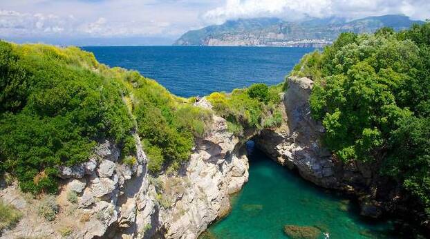 Sorrento and the Bagni Regina Giovanna - Sorrento | Secret World Trip Planner