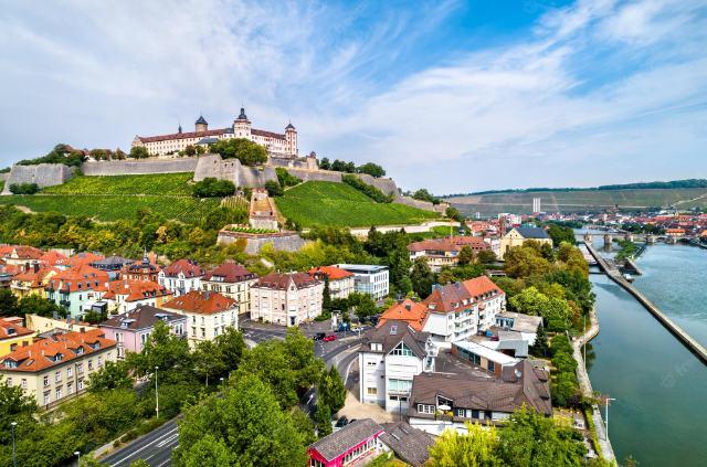 Крепостта Мариенберг Вюрцбург - Würzburg | Secret World Trip Planner