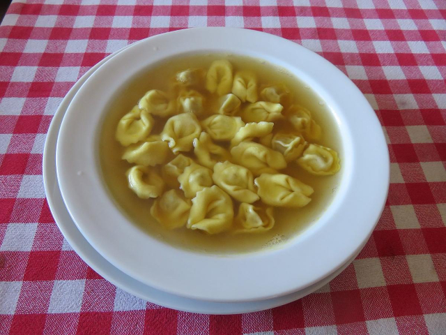 Cappelletti en caldo - Rimini | Secret World Trip Planner