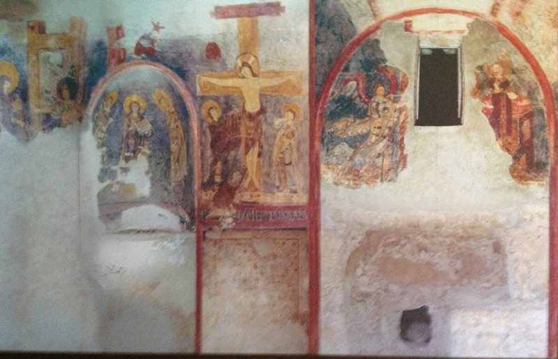 Epifanioren kripta - Castel San Vincenzo | Secret World Trip Planner