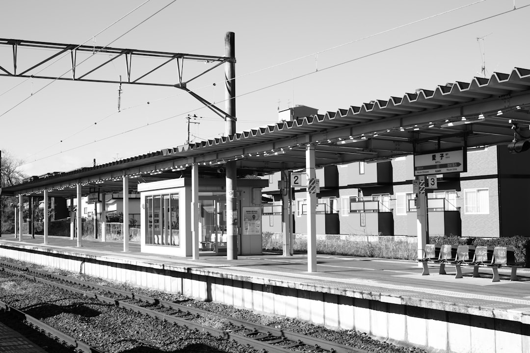 ガーランド-鉄の駅 - Ghirlanda | Secret World Trip Planner