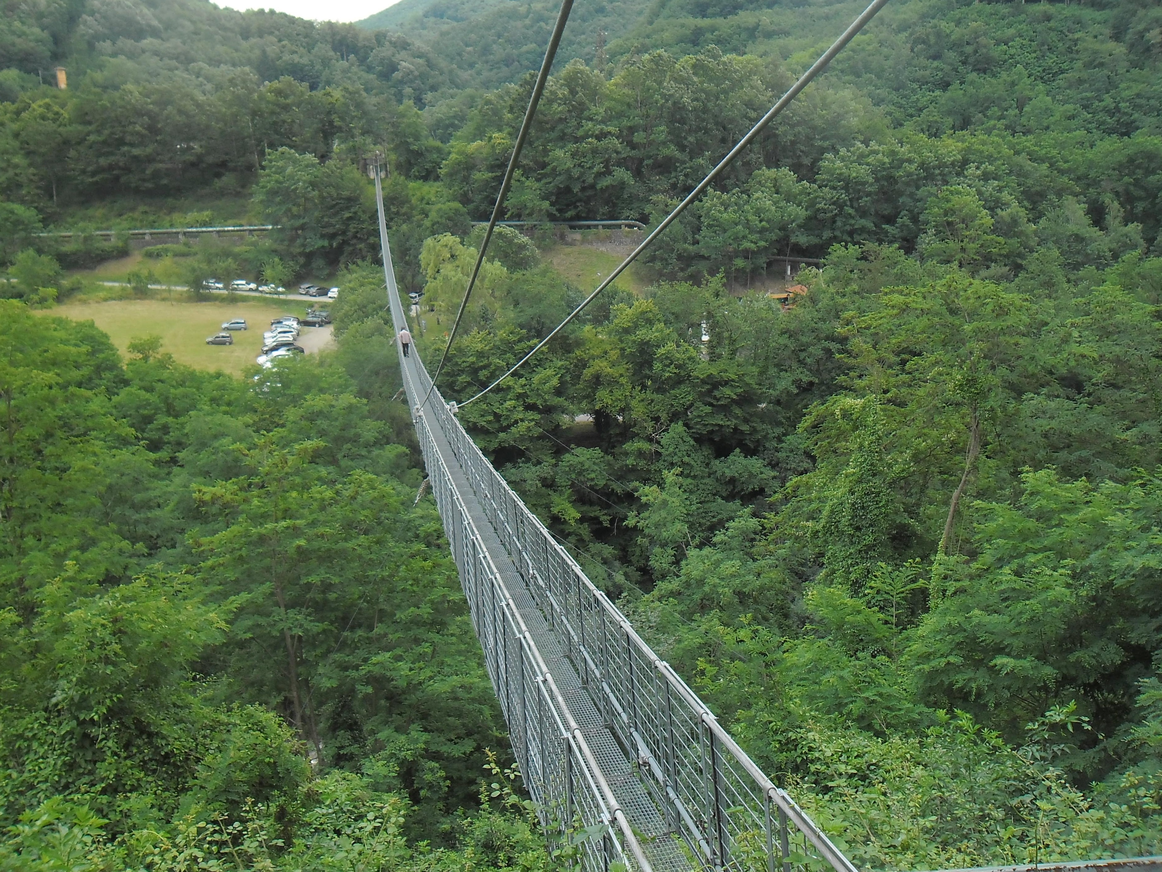 유럽에서 가장 긴 페리에르 현수교 - 195 | Secret World Trip Planner