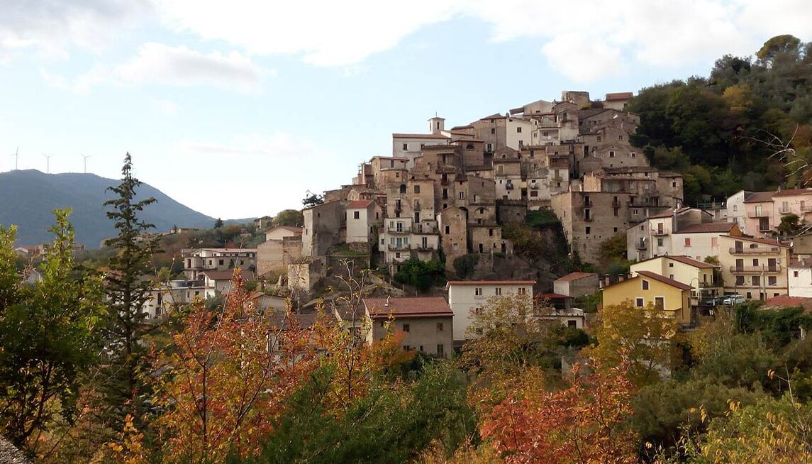 Poble de Fontegreca - Fontegreca | Secret World Trip Planner