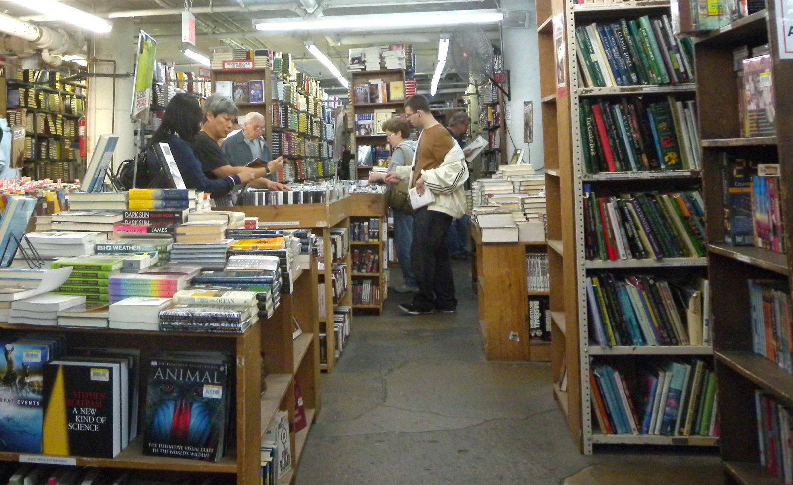 Nueva York: La librería Strand en el 828 de Broadway - New York | Secret World Trip Planner
