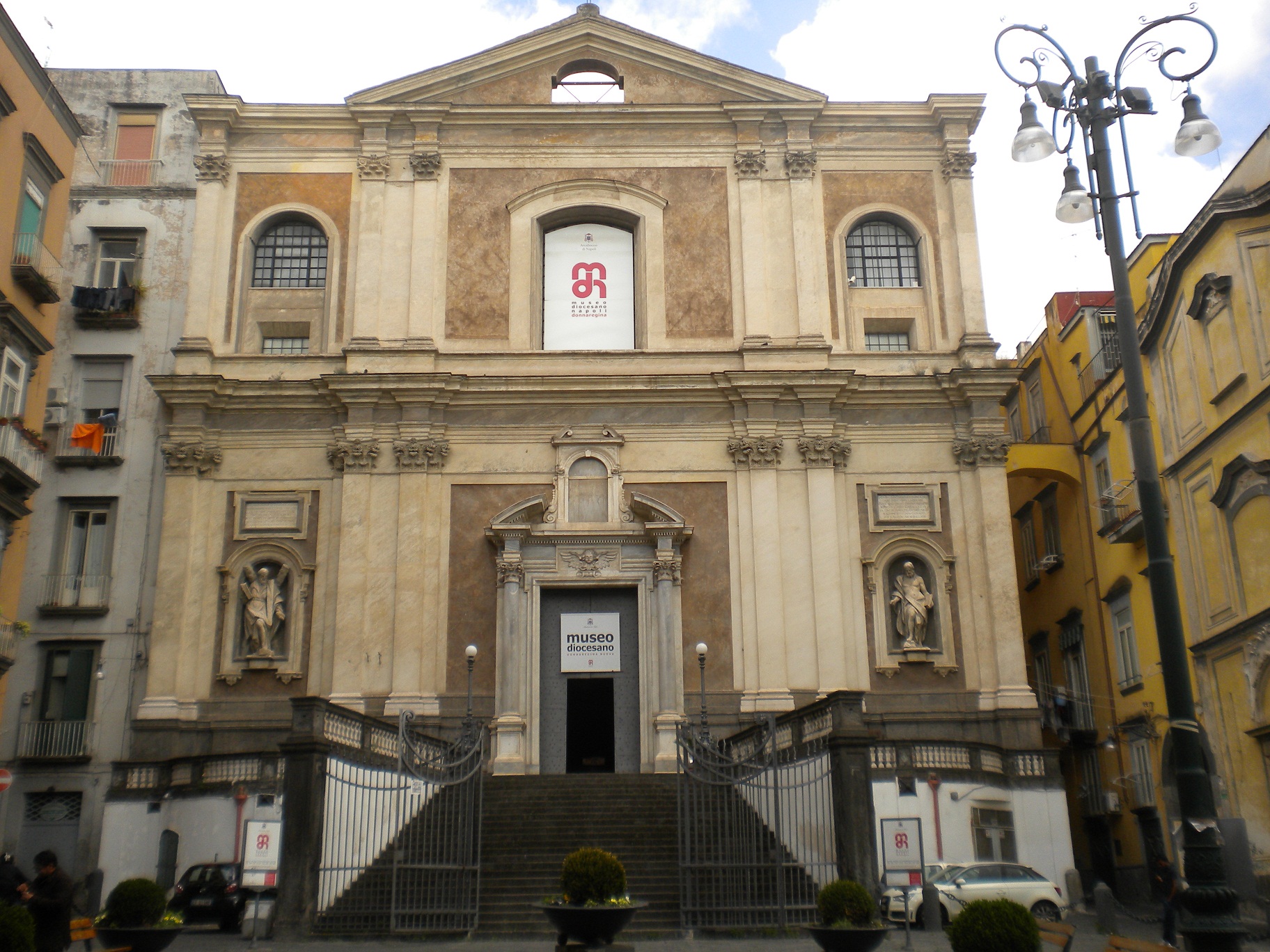 ໂບດ Santa Maria Donna Regina Nuova - Napoli | Secret World Trip Planner