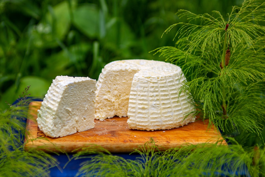 Seirass di Latte o Ricotta Piemontese - Val Chisone | Secret World Trip Planner