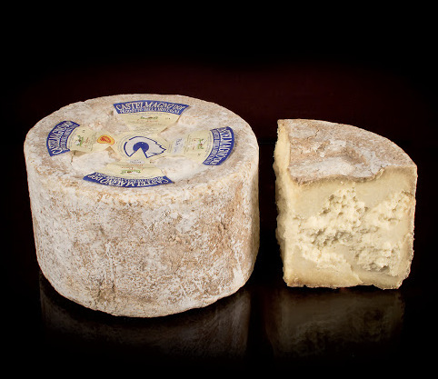 Castelmagno DOP: el rey de los quesos piamonteses - Monterosso Grana | Secret World Trip Planner