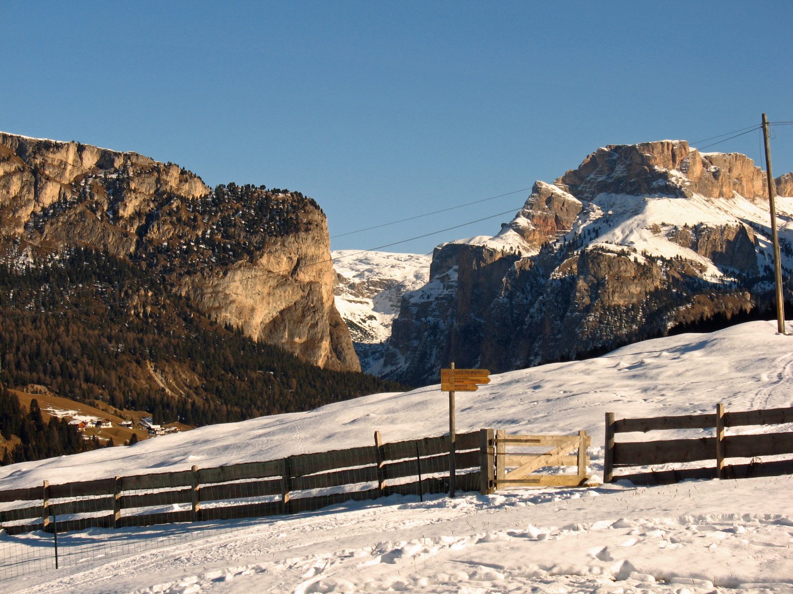 Sončna ura na gori Pana - 39047 St. Christina in Gröden | Secret World Trip Planner