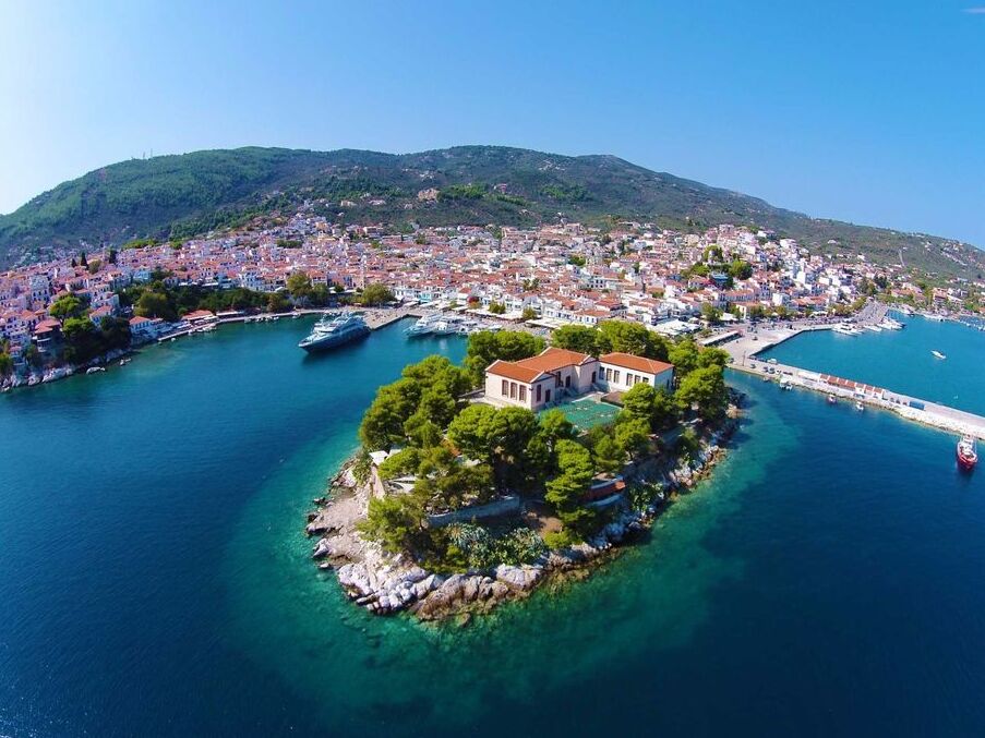 La penisola di Bourtzi - Sciato | Secret World Trip Planner