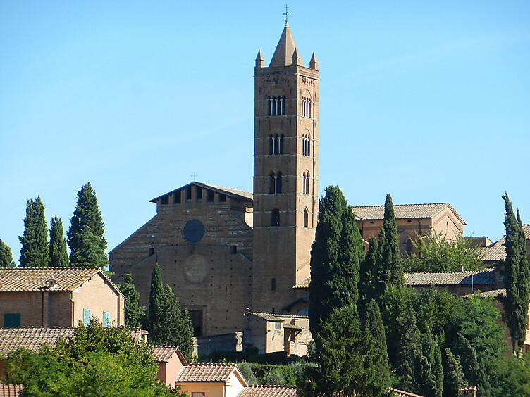 Basilica dari San Clemente di Santa Maria dei Servi - Siena | Secret World Trip Planner