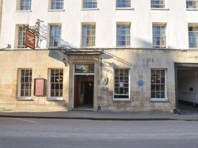The Eagle Pub och DNA - Bene't St | Secret World Trip Planner